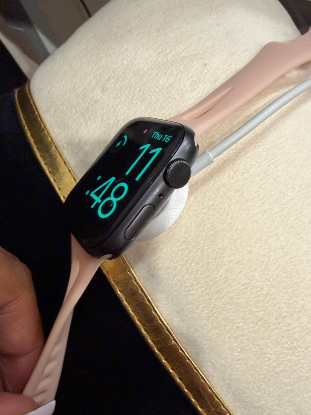 Apple Smartwatch Series 5 (44mm) with Free Bands & Charger included - Picture 12 of 12
